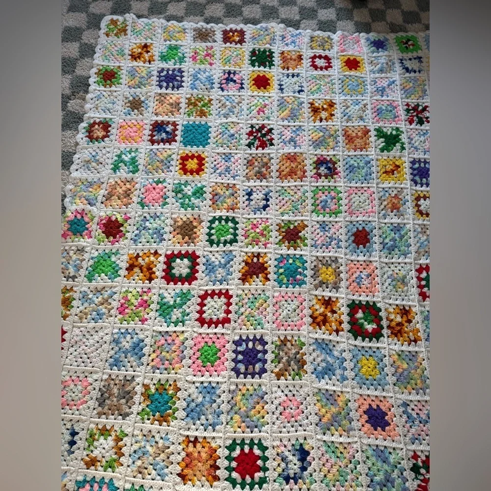 VTG Granny Square Blanket Afghan Crochet Hand Made Patchwork Multi Color Beige